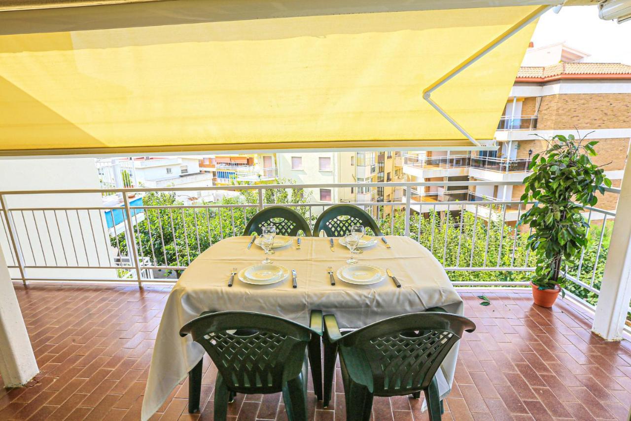 Coral - Only Families Apartman Cambrils Kültér fotó